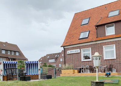 Haus Antje mit seinen Strandkörben auf Baltrum